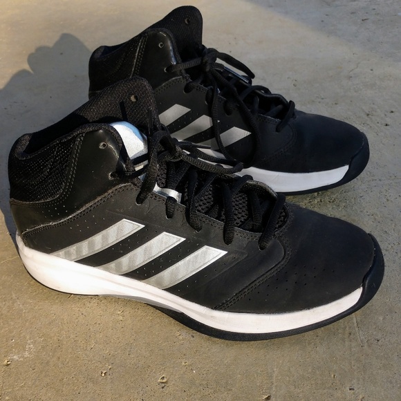 $โฌ๏ธ ๐ค NWOT's Adidas Cloud Sneakers Size 9 ๐ค - Picture 7 of 7